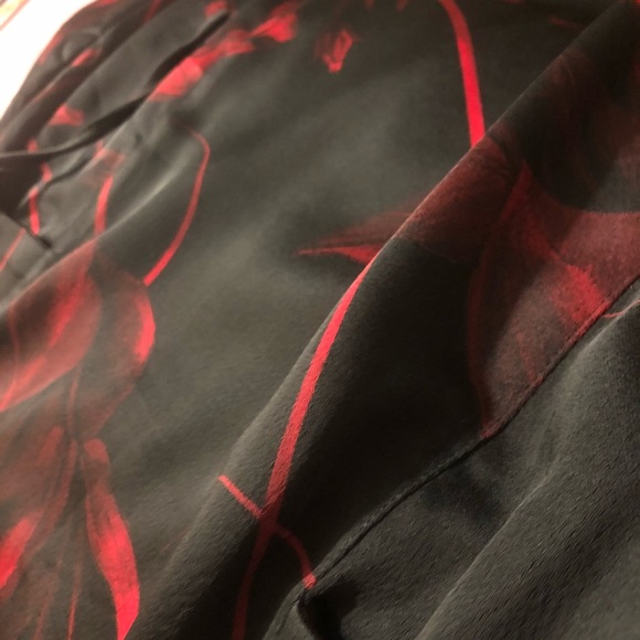 Floral Corset-Waist Tunic Blouse - Picture 10 of 11